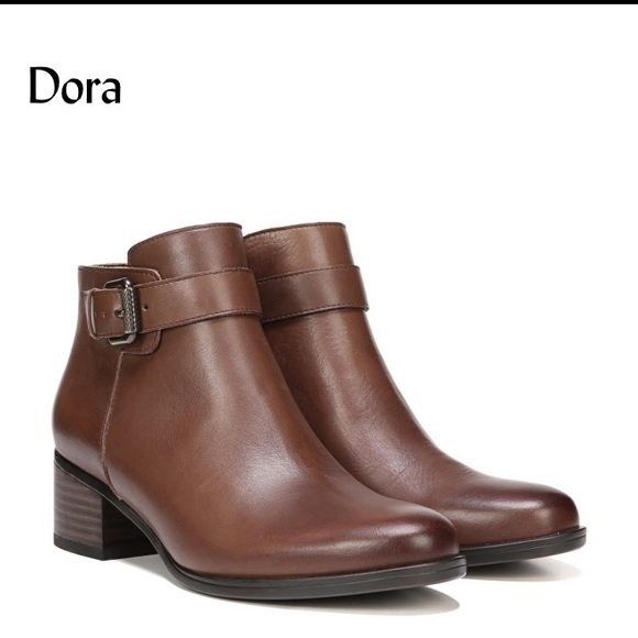 naturalizer dora boot